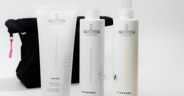 Набір для відновлення волосся Envie Sublime Keratin з термозахистом і косметичкою Raywell